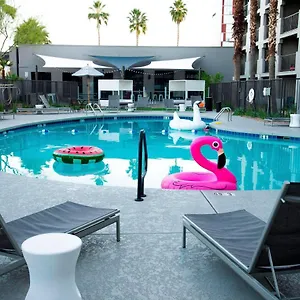 Moxy Phoenix Tempe/asu Area 3* Tempe